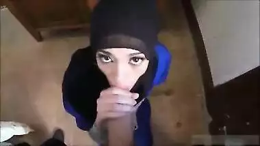 Indian Teen Girl Giving A Hot Blowjob hot xxx movie