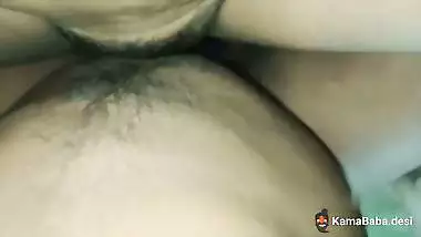 Horny man fucks a whore’s puffy cunt in dehati bf MMS