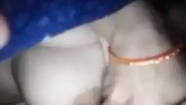 Juicy Desi XXX girl shows her big boobs to lover on video call