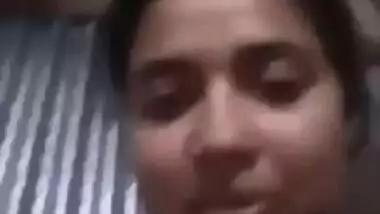 Very cute BD bhabhi showing how to wear sanitary napkin