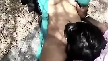 Tamil outdoor pussy licking MMS