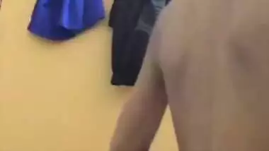 Shy Tamil teenage girl bathing porn