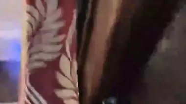 Desi rich bhabhi fucking hair pussy husband in hotel room
