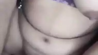Horny Desi Girl Masturbating Vdo