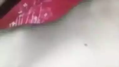 Indian Bhabi Showing her Boobs and Pussy