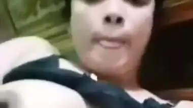 Chubby Desi Bhabhi displays her private XXX body parts on camera