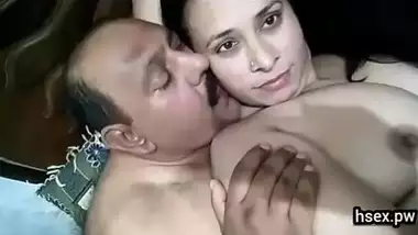 Indian Baap Beti Sex Video Download dirty indian sex at Indiansextube.org
