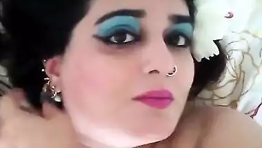 Desi aunty boobs and navel show