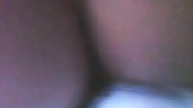 Indian aunty getting her large tits and saggy cunt 