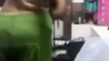 Aunty dress changing