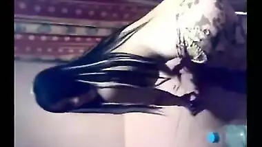 Big boobs Muslim mms video showcasing beautiful naked body