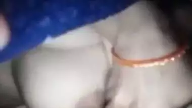Juicy Desi XXX girl shows her big boobs to lover on video call