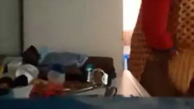 Tamil mom dress change spy video
