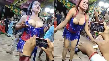 380px x 214px - Hot Desi Public Mujra Record Dance hot xxx movie