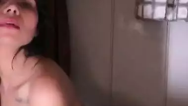 Famous Desi webcam model reveals her perky XXX breasts for the show