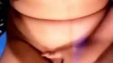 Indian fingering girl naked in horniness viral MMS