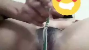 Indian Aunty Showing Her Tits and Pussy part 2