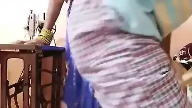 Uncle Ne Aunty Ko Dbakar Gira Diya