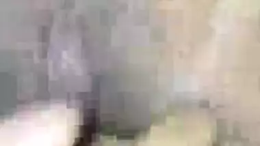 Desi Girl getting fingered