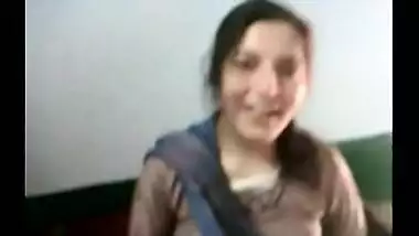Pakistani sex video of mature Muslim bhabhi gone viral!