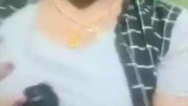 Beautiful Desi XXX bitch undresses and shows her boobs and cunt on selfie cam