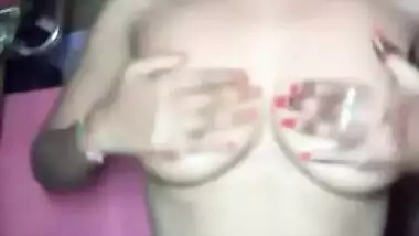 Desi Babe Chandini Showing Boobs