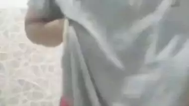 Instagram reels girl exposing nude huge boobs viral live