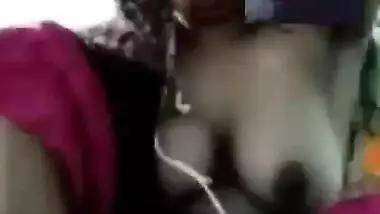 Beautiful Desi Married Bhabi Showing On Video Call