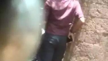 Indian young college student outdoor blowjob