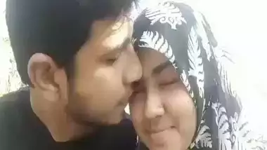 Bangal Sex Bf - Vids Bangladeshi College Girl Kissing Bf At Outdoor dirty indian sex at  Indiansextube.org
