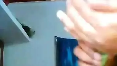 Malayali aunty mula thazhukal video