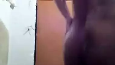 Eccentric Desi aunty loves washing nude XXX body in front of camera